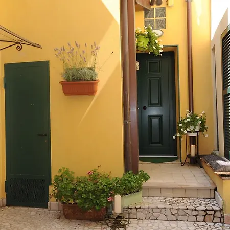 Aurora Domus D'a-mare Gasthof