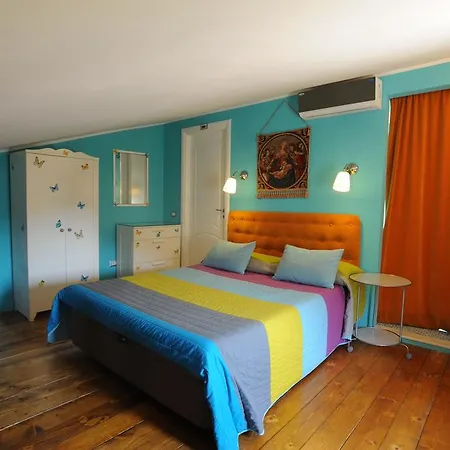 Aurora Domus D'a-mare *